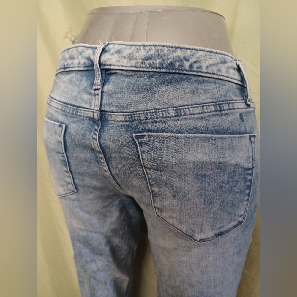 MOSSIMO DENIM Ripped Mid Rise Jegging Jeans - Picture 3 of 7